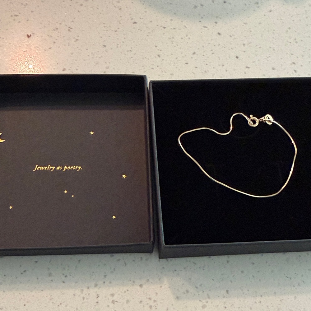 Catbird Little Slipper Gold Bracelet